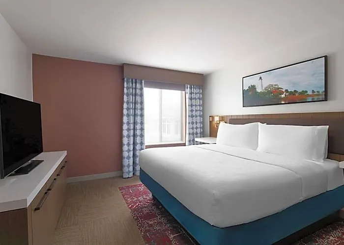 Hilton Garden 3*