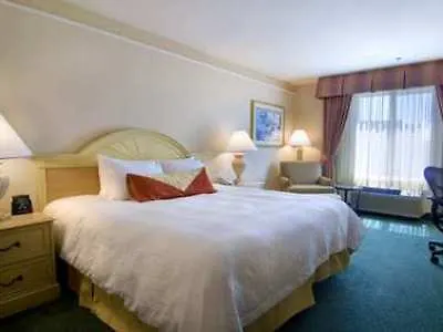 Hilton Garden 3*